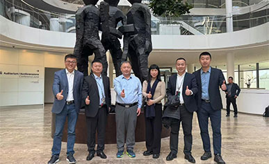 /Discovery Machinery Visits Siemens in Germany for Exchange